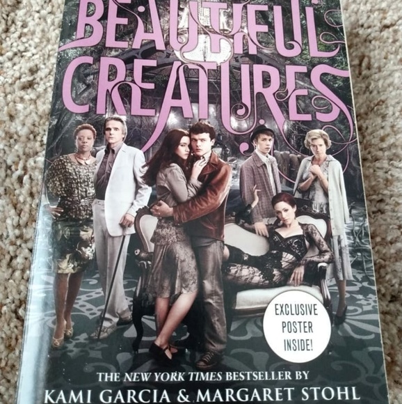 Beautiful Creatures Novel - Picture 1 of 2